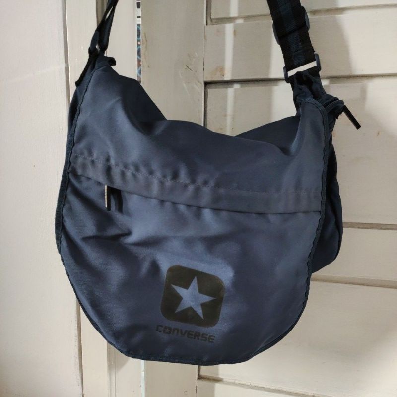 Preloved Tas Selempang Converse Original