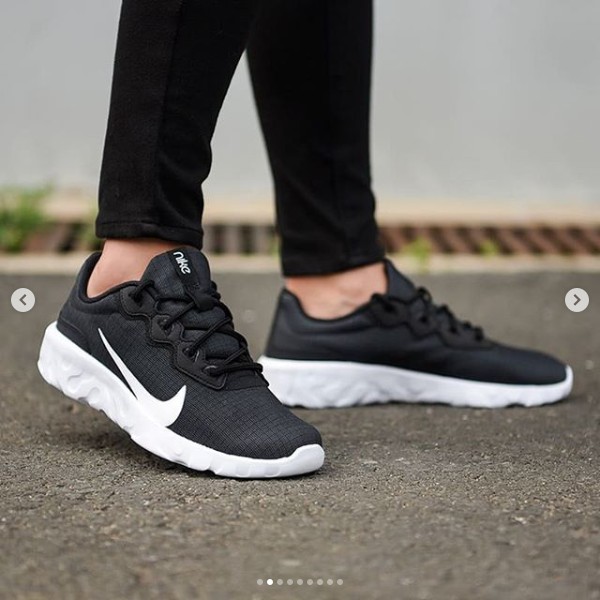 nike strada womens
