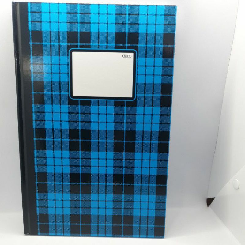 

buku folio 100 kiky *cover random*
