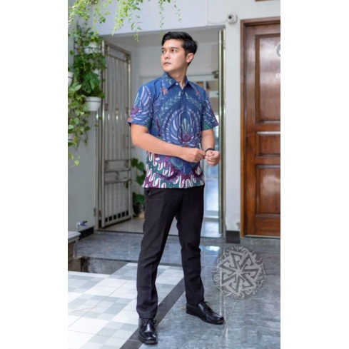 Hem Batik Tulis Asli Kemeja Batik Lengan Pendek Model Terbaru Dengan Motif keren Dan Terkini Hem Bat