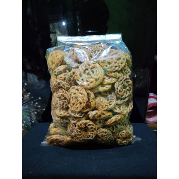 

krupuk bantat 1kg/kerupuk bantat pedas daunjeruk/krupuk bantat pedas/kerupuk seblak/kerupuk bantat kiloan