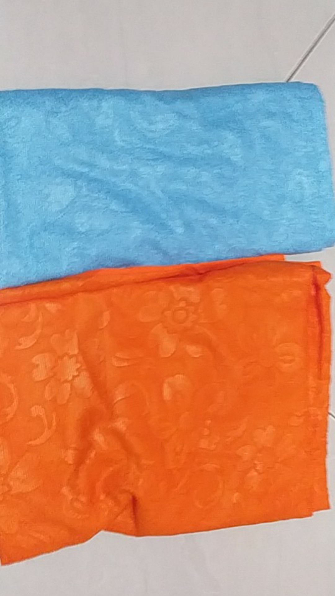 Handuk Mandi Hotel Embos Polos Multifungsi Ukuran 70 Cm X 140 Cm Cb