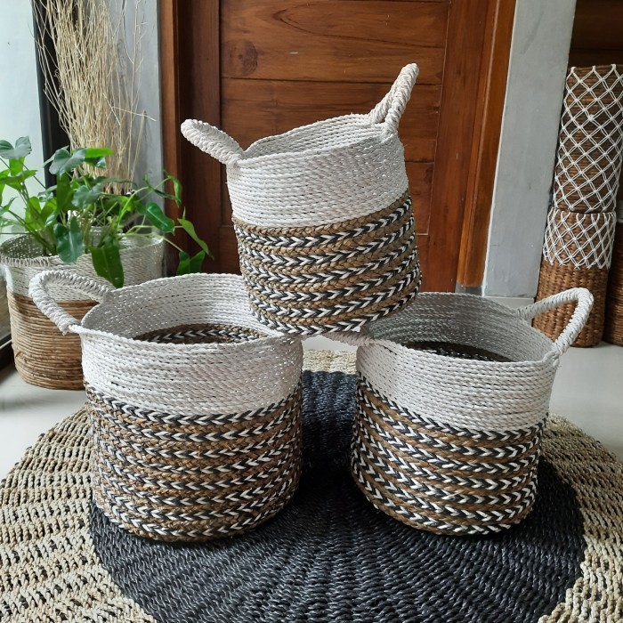Keranjang Mendong Kombinasi Hitam Putih Cover Pot Mendong Size Besar