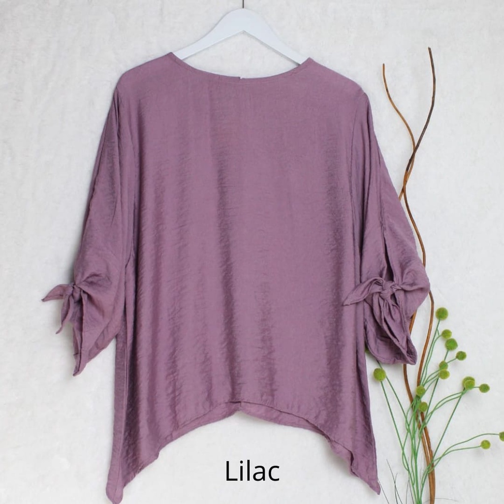 OZGE Atasan Blus Wanita Premium Terbaru Model Korea  Bahan Silky Import fit M to XL