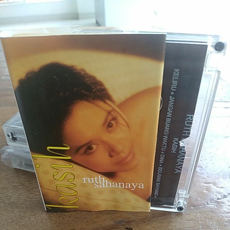 kaset ruth sahanaya kasih