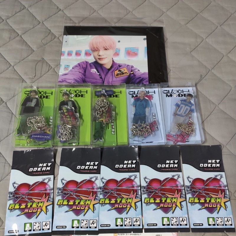 NCT DREAM Glitch mode pop up store md keyring game haechan ice jaemin trading card jeno