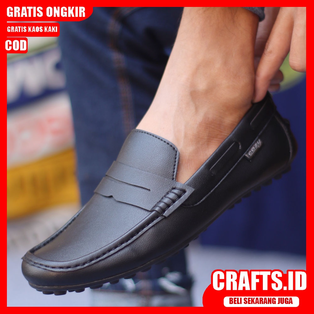 CRAFTS X VERONA Sepatu Slip On Pria Sepatu Pria Casual Kulit Syntetik Sepatu Kasual Pria Pantofel Kerja Kantor Kondangan Kuliah Semi formal Original Kekinian Terbaru Murah Kekian