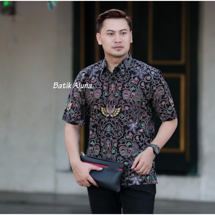 Kemeja Batik Aluna Cowok Lengan Pendek  Katun Premium