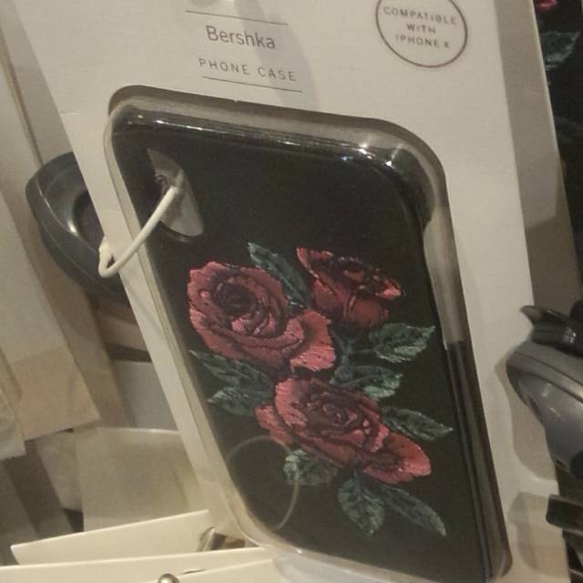 Bershka Iphone 6,6s,6+,7,8&X Case