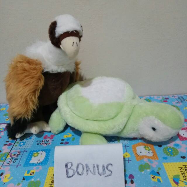 Boneka burung nazar dan kurakura