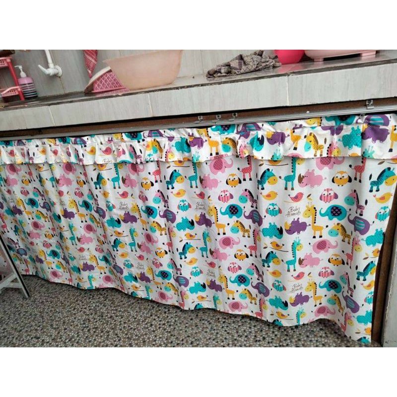 Gorden / Tirai Kolong Dapur motif karakter mickey mouse