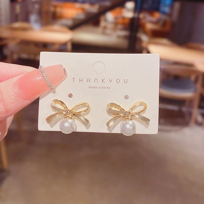 Anting Stud Desain Pita Aksen Mutiara Bahan S925 Silver