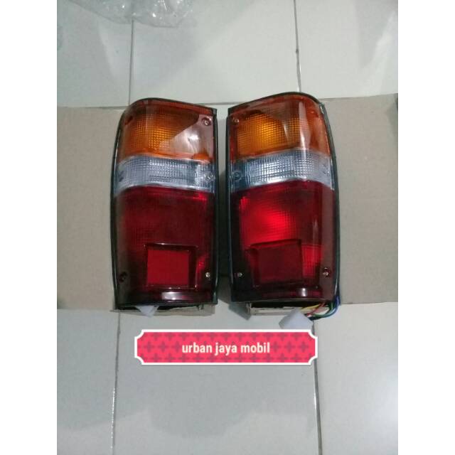 lampu stop kijang super sepasang