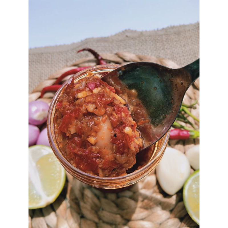 

Sambal cumi asin / Sambal pedha / Sambal teri / Sambal terasi 130gram