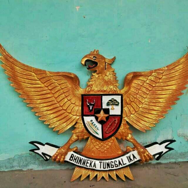 Patung Pajangan Lambang Burung Garuda Pancasila Fiber Shopee