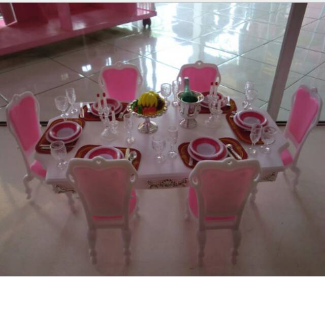 Mainan set perabotan meja makan barbie lengkap/Grand dinning room playset untuk boneka barbie