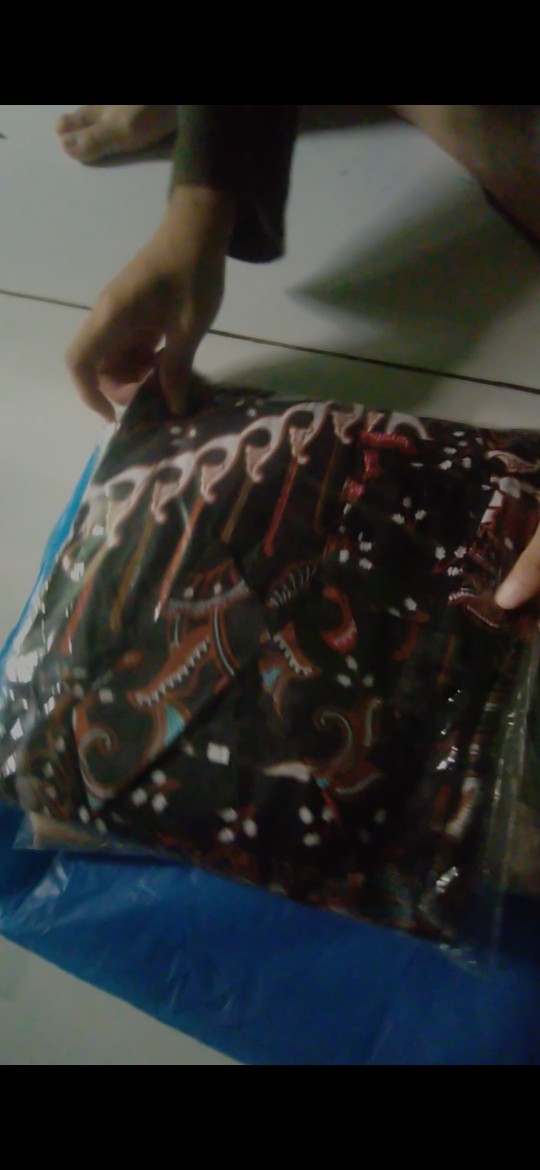 Maura Couple - Sania Ruffle Batik Couple Ori Ndoro Jowi Dnt Garansi Kebaya Modern - Set Couple Adara