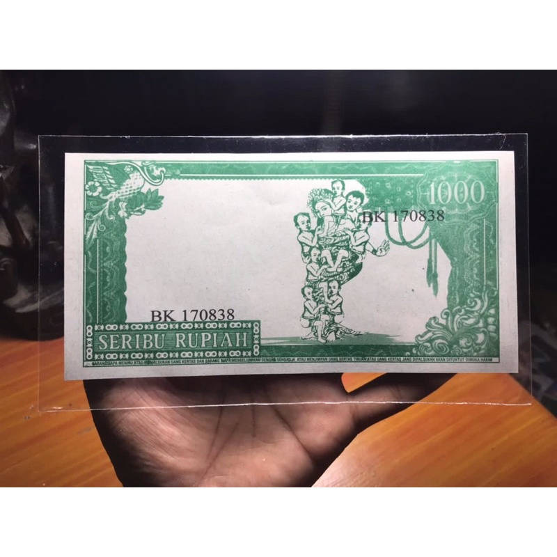 Uang Kuno Soekarno 1000 Rupiah Tahun 1964 Hijau Gendong Anak 7