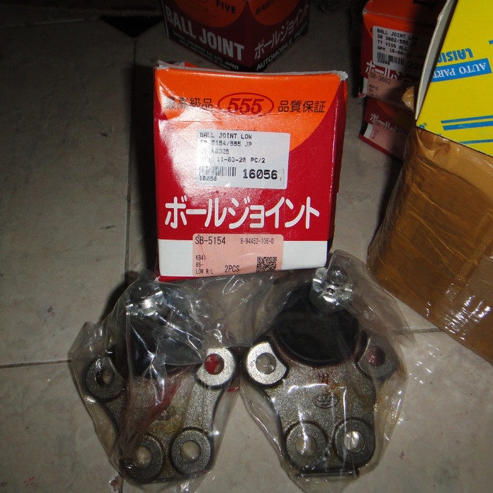 Ball Joint Bawah Chevrolet Luv KBD25 555 Japan