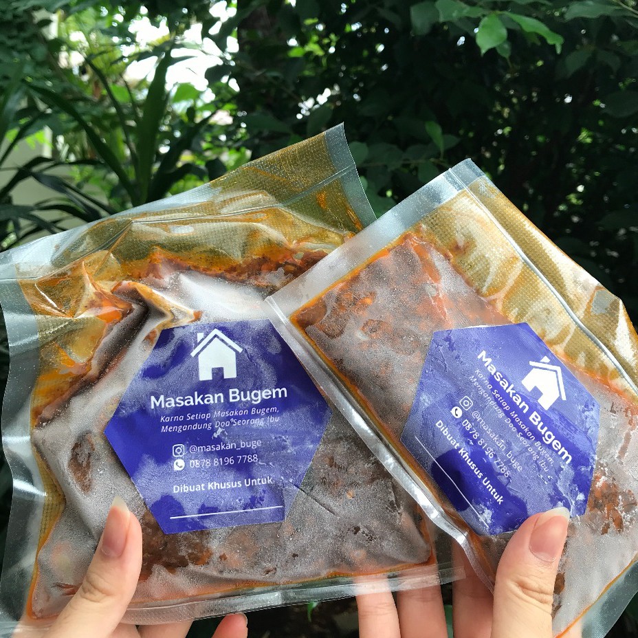 

PAKET TAMBAHAN RENDANG SAPI DAN BUMBU RENDANG