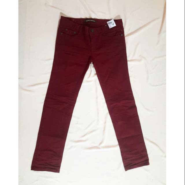 Celana jeans merah maroon