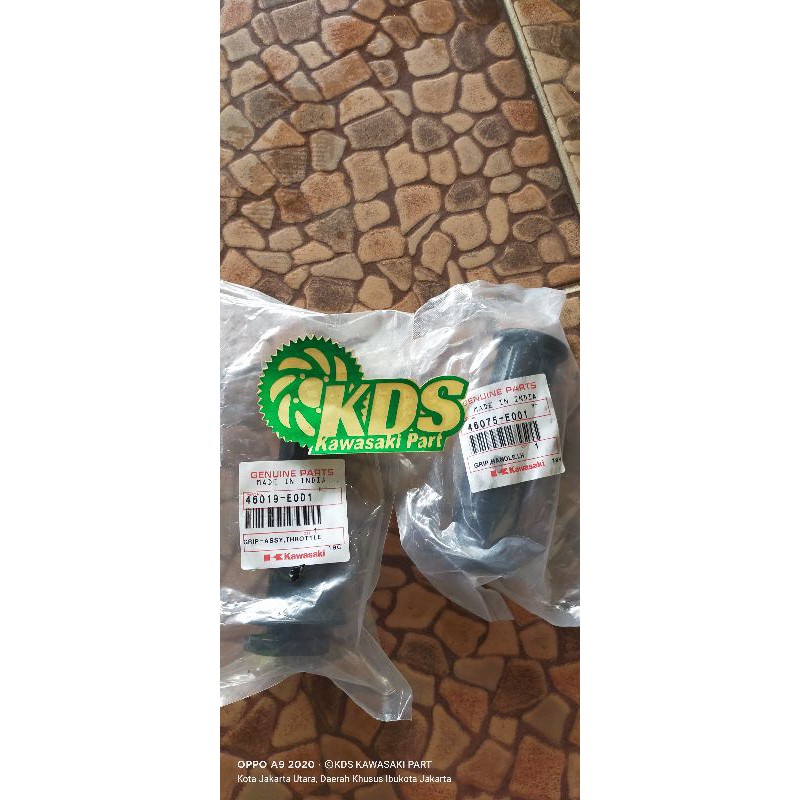 karet hand grip setang kanan& kiri motor Kawasaki bajaj Pulsar ns200
