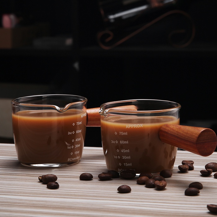 Gelas Takar Kopi Espresso Gelas Takar Kaca Double Mouth Gagang Kayu Gelas Ukur Kopi Coffee Espresso Measuring Cup High Borosilicate Glass 75ml dan 70ml