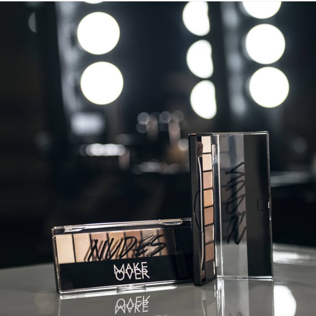 Make over Eyeshadow pallete nudes