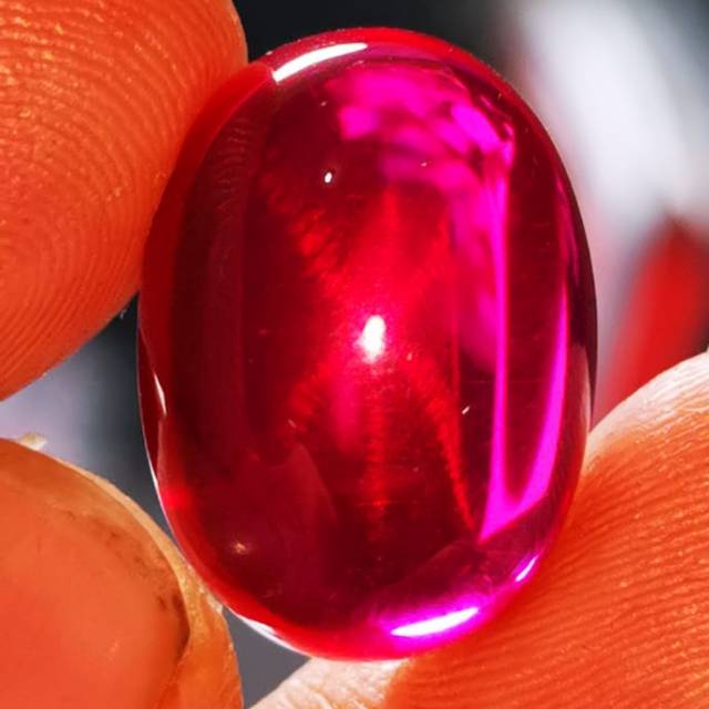 Batu permata merah siam star bangkok