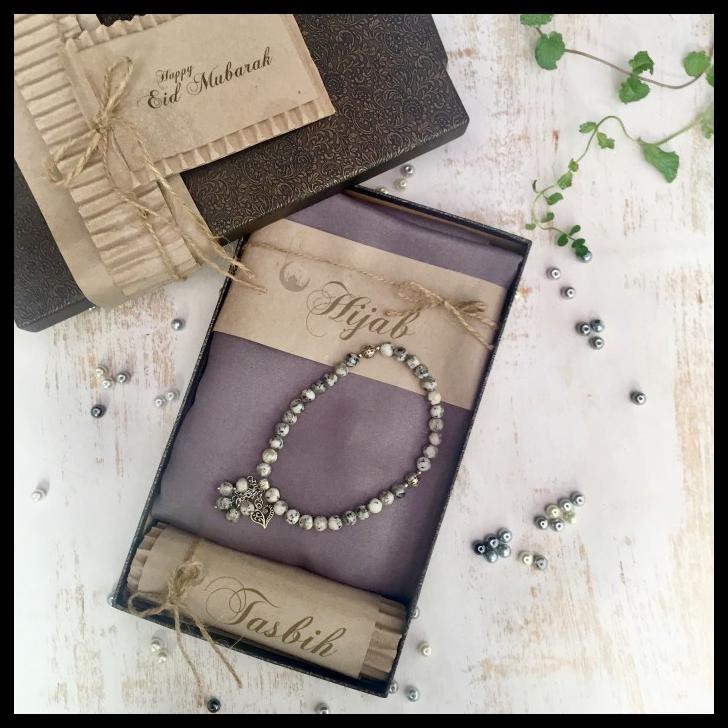 

Parcel Hampers Lebaran: Hijab, Tasbih 33 Batu Dalmation