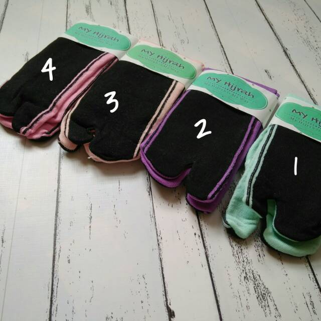 Kaos kaki pendek tapah hitam my hijrah