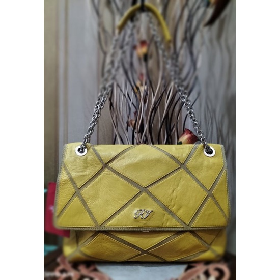 ROGER VIVIER PRISMICK SHOULDER BAG KULMAN PRELOVED