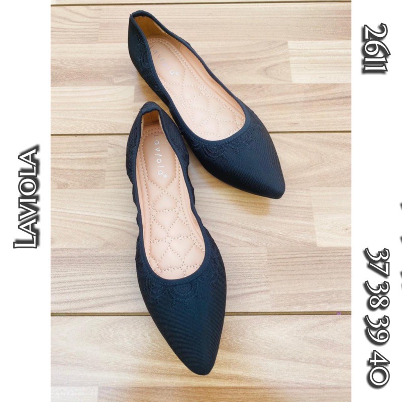 sepatu cwe H02