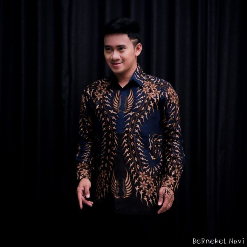 BATIK PRIA LENGAN PANJANG PREMIUM UMIHANYCOLLECTION KODE 005