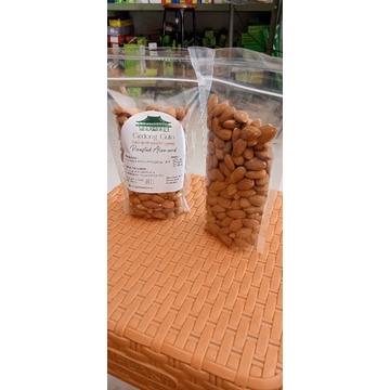

GEDONG GULO KACANG ALMOND PANGGANG/ROASTED ALMOND ASLI 250GRAM