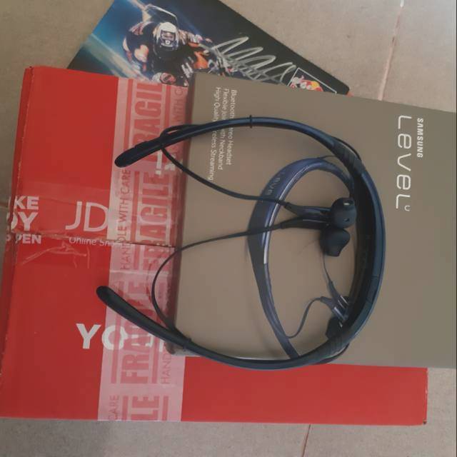 Samsung level U bluetooth earphone (original by samsung)