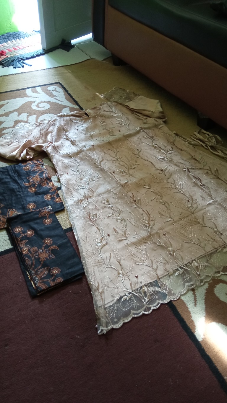 [cod] Wou Batik Couple Danilla Brokat Tille-modern Batik Couple Sarimbit Brokat - Bs031