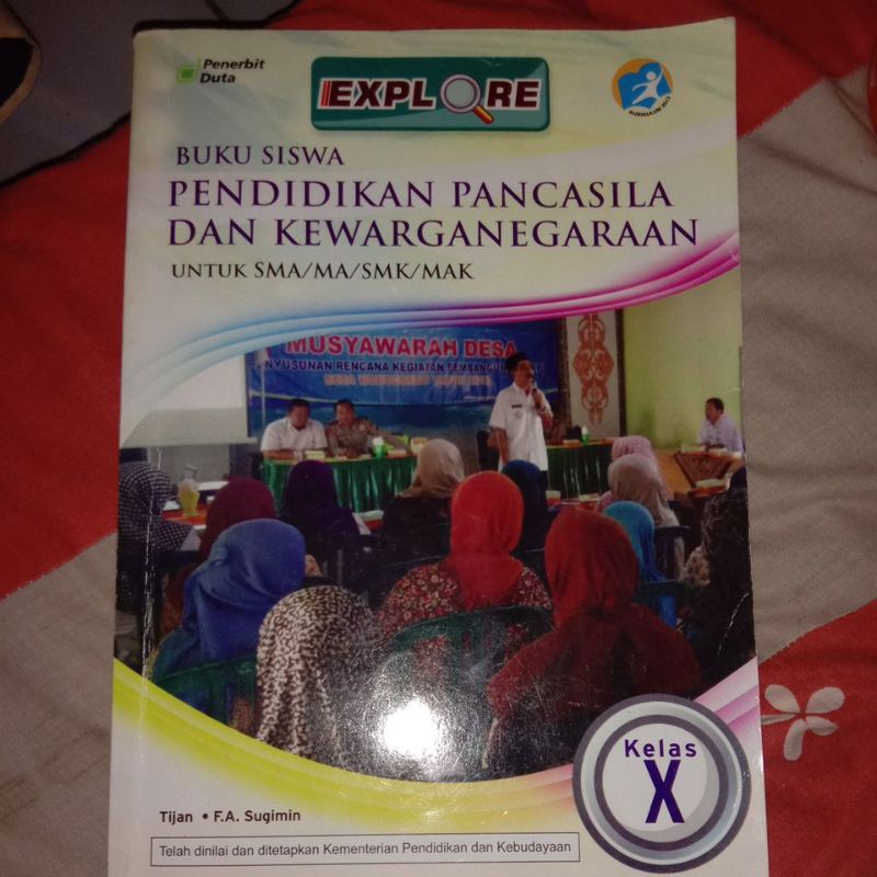 buku pendidikan kewarganegaraan/ PKN kelas 10