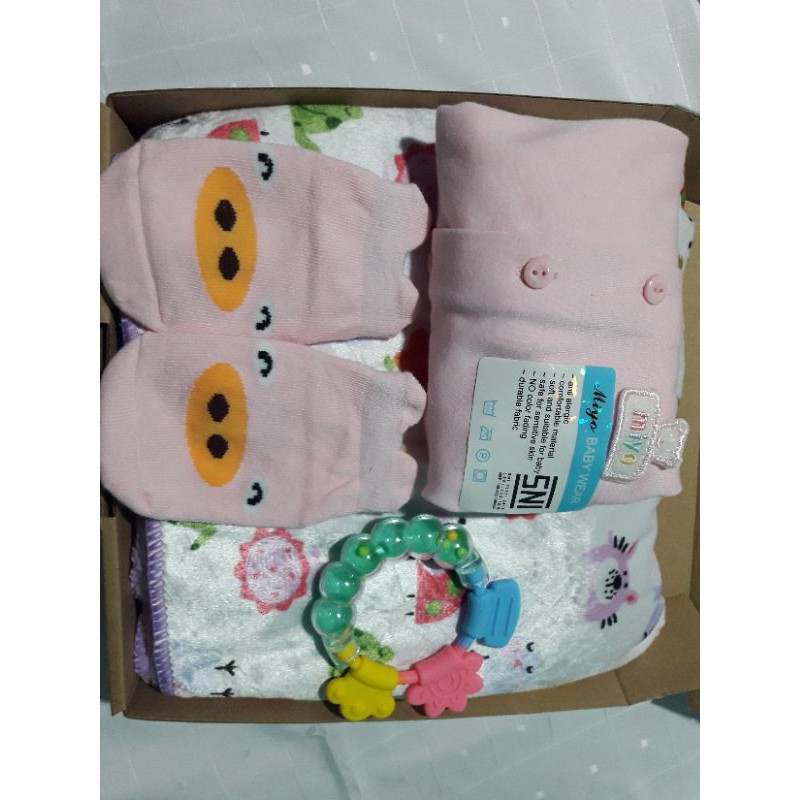 hampers parcel kado bayi perempuan/laki-laki