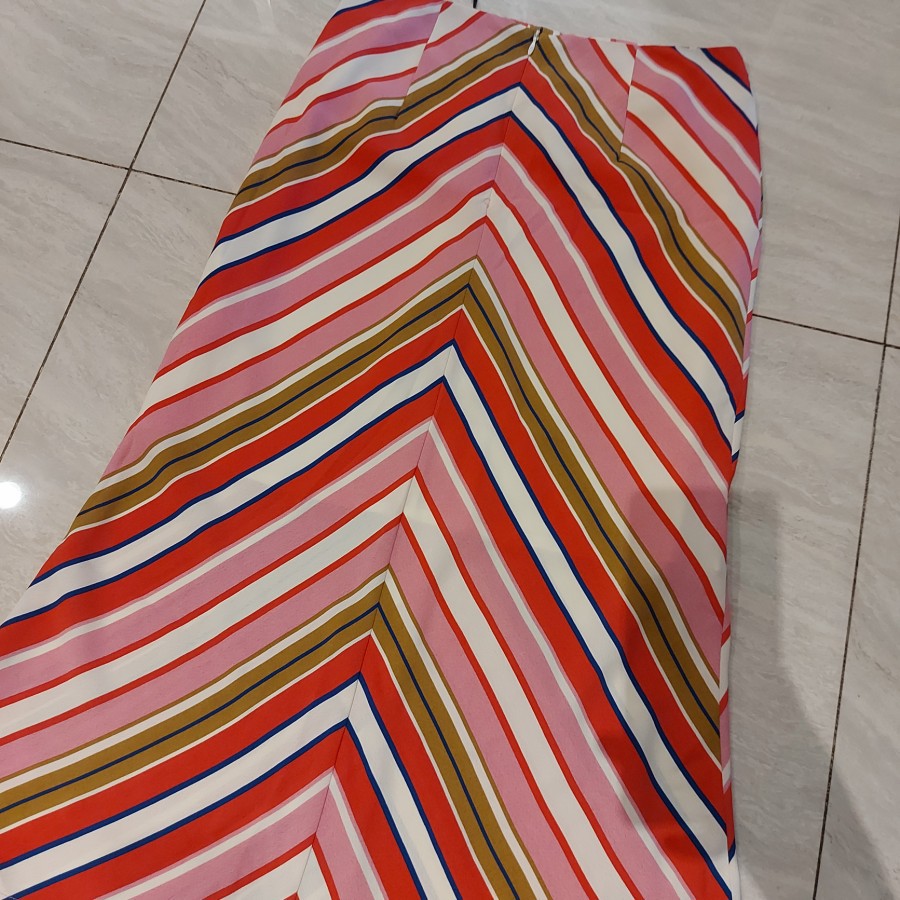 Pomelo Skirt Asymetrical Lines