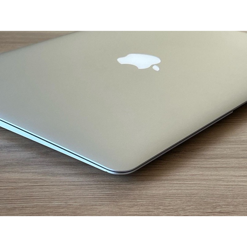 Macbook Air 2017 13 inch intel Core i7 // i5 Ram 8Gb Ssd 128 / 256Gb