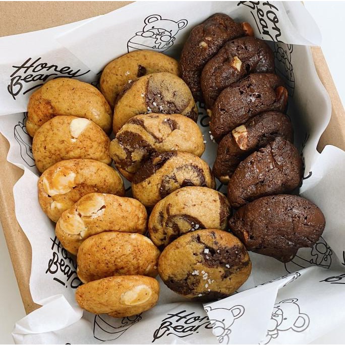 

Mixed Cookie Box | Soft Baked Cookies Kue Kering Coklat Chip Almond
