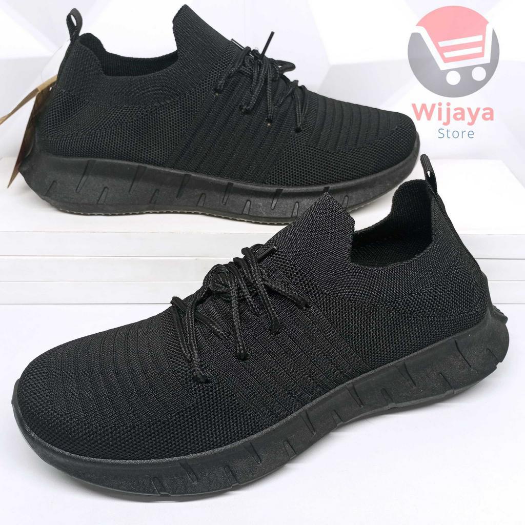 Sepatu Sneakers Rajut Import Hitam Putih 37-43 Cocok untuk Kegiatan Sekolah Kombinasi Kasual Penampilan yang Menarik Spike Lounch