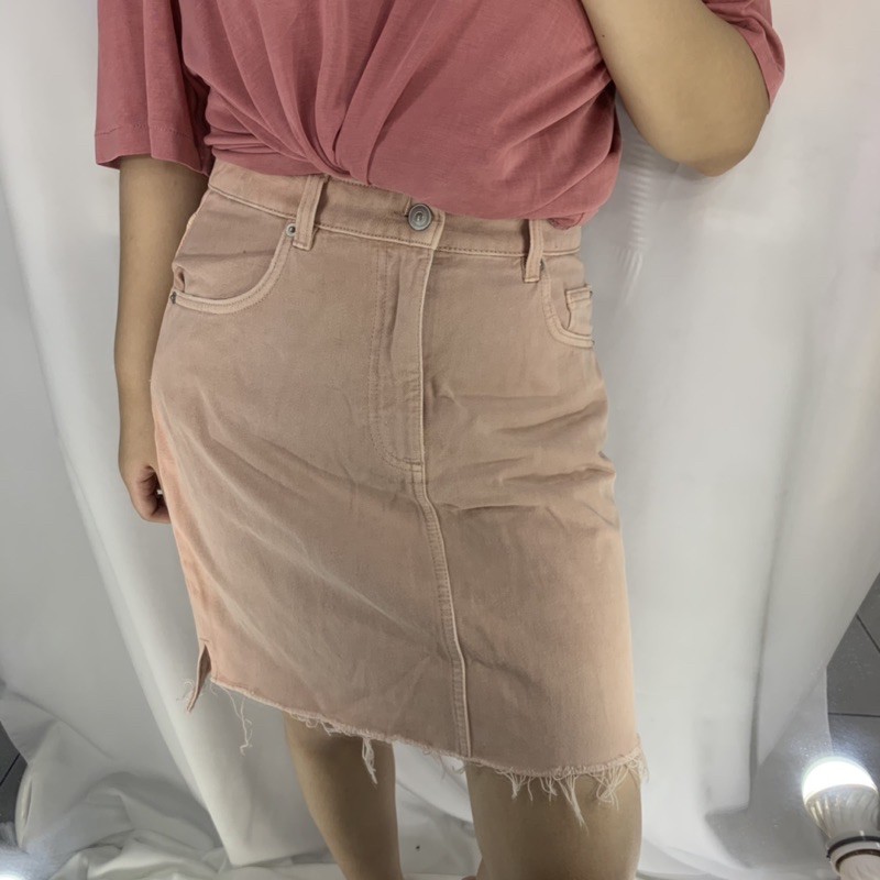 pink jeans skirt atau rok denim original hnm BUKAN REJECT