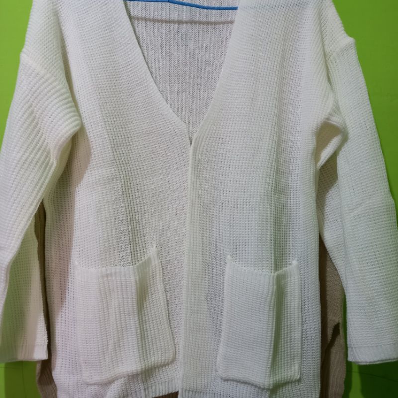 LOOCY CARDY Cardigan Rajut Oversized dan Normal Size - Kardigan Polos Wanita  Bahan Rajut-B.WHITE
