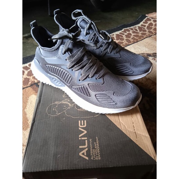 Alive sepatu pria oberon grey