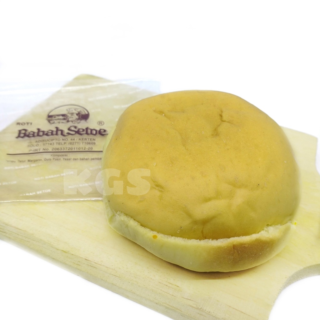 

Roti Semir Merk Babah Setoe Isi 4 Pcs Roti Legend Sejak 1882 Oleh-Oleh Khas Solo