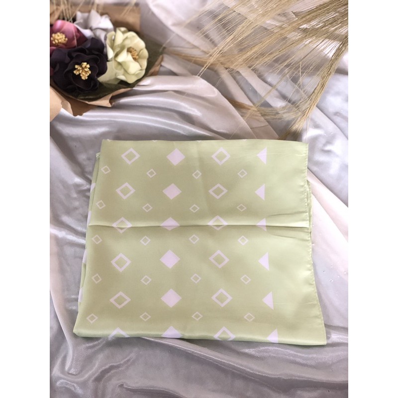 hijab satin motif