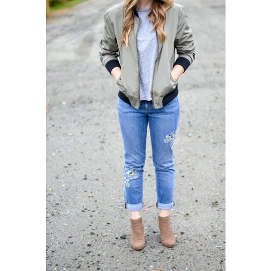 J-jill embroidery jeans