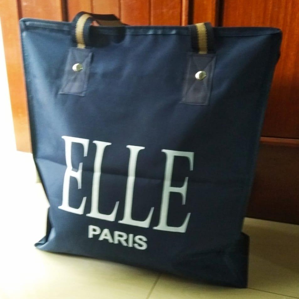 

Tas Karung ELLE Ukuran Jumbo 55 x 57 x 22CM
